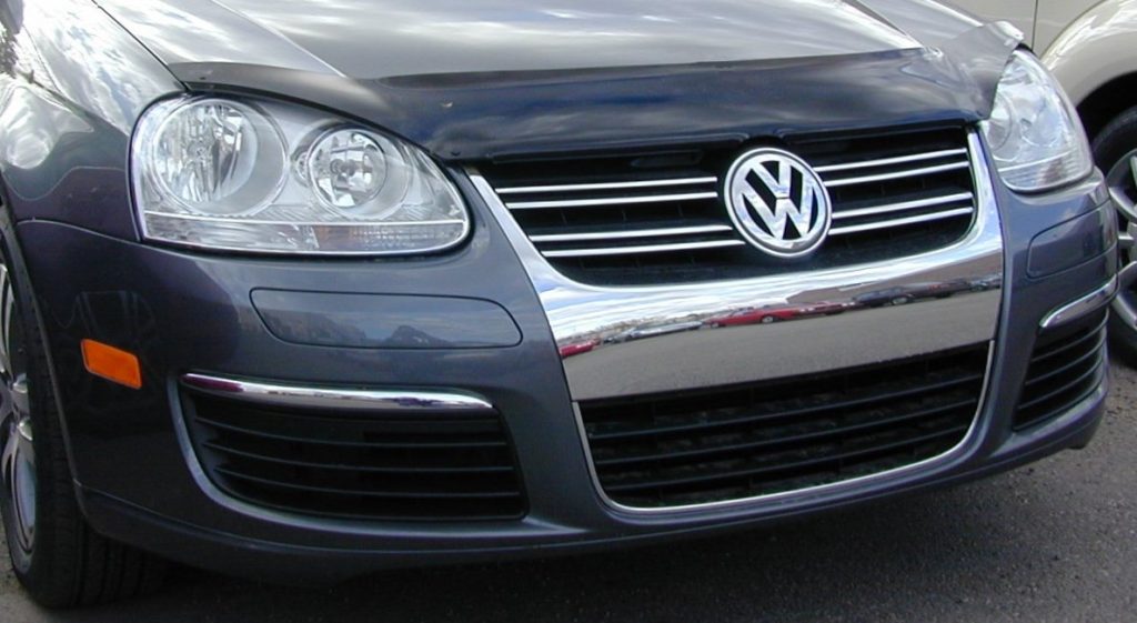 Volkswagen Rabbit / TDI (2006-2010) FormFit Hood Protector | FormFit ...