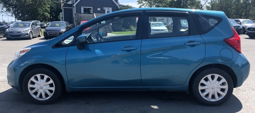 Nissan Versa Note (2014-2019)<br> FormFit Side Window Visors - Image 5